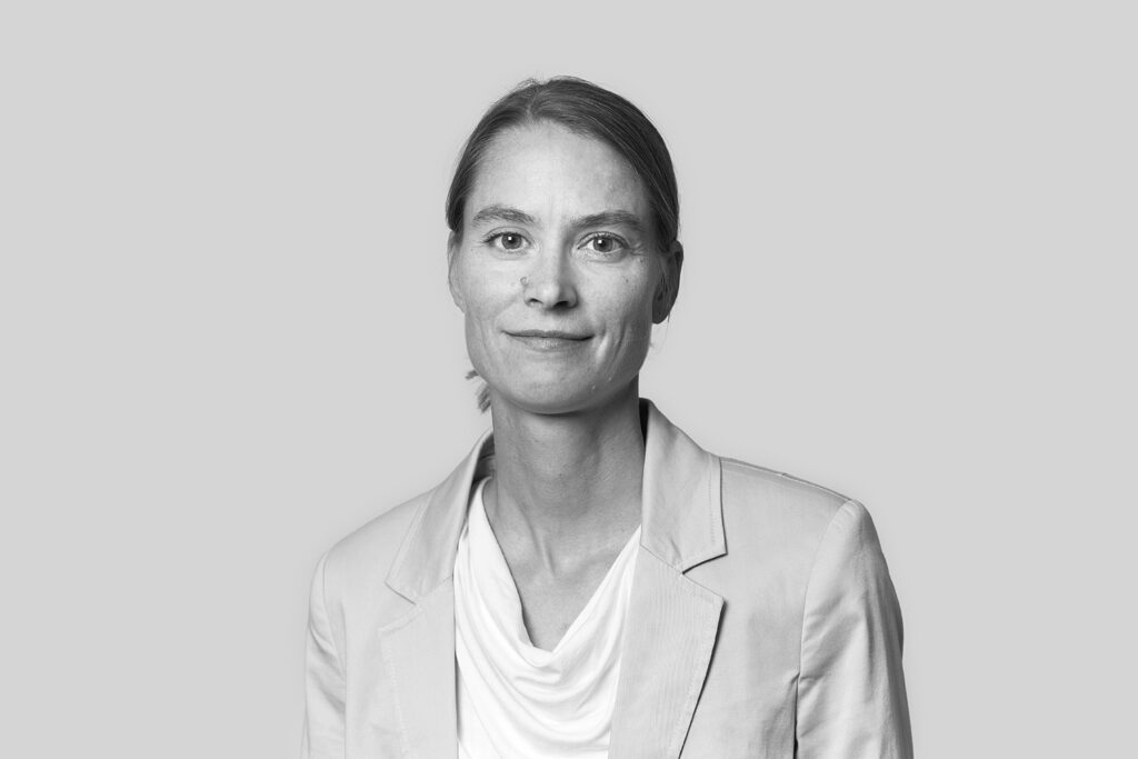 Portrait von Rechtsanwältin und Mediatorin Angela Roos, Anwaltsgemeinschaft Luzern