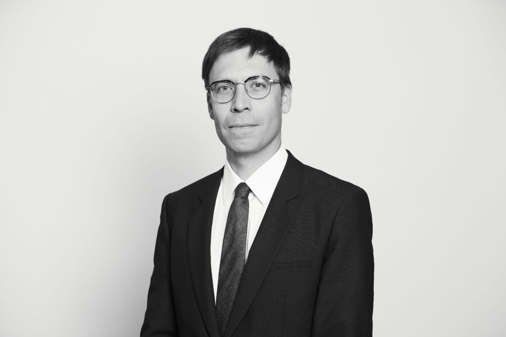 Portrait von Rechtsanwalt Jonas Krummenacher, Fachanwalt SAV Strafrecht, Anwaltsgemeinschaft Luzern